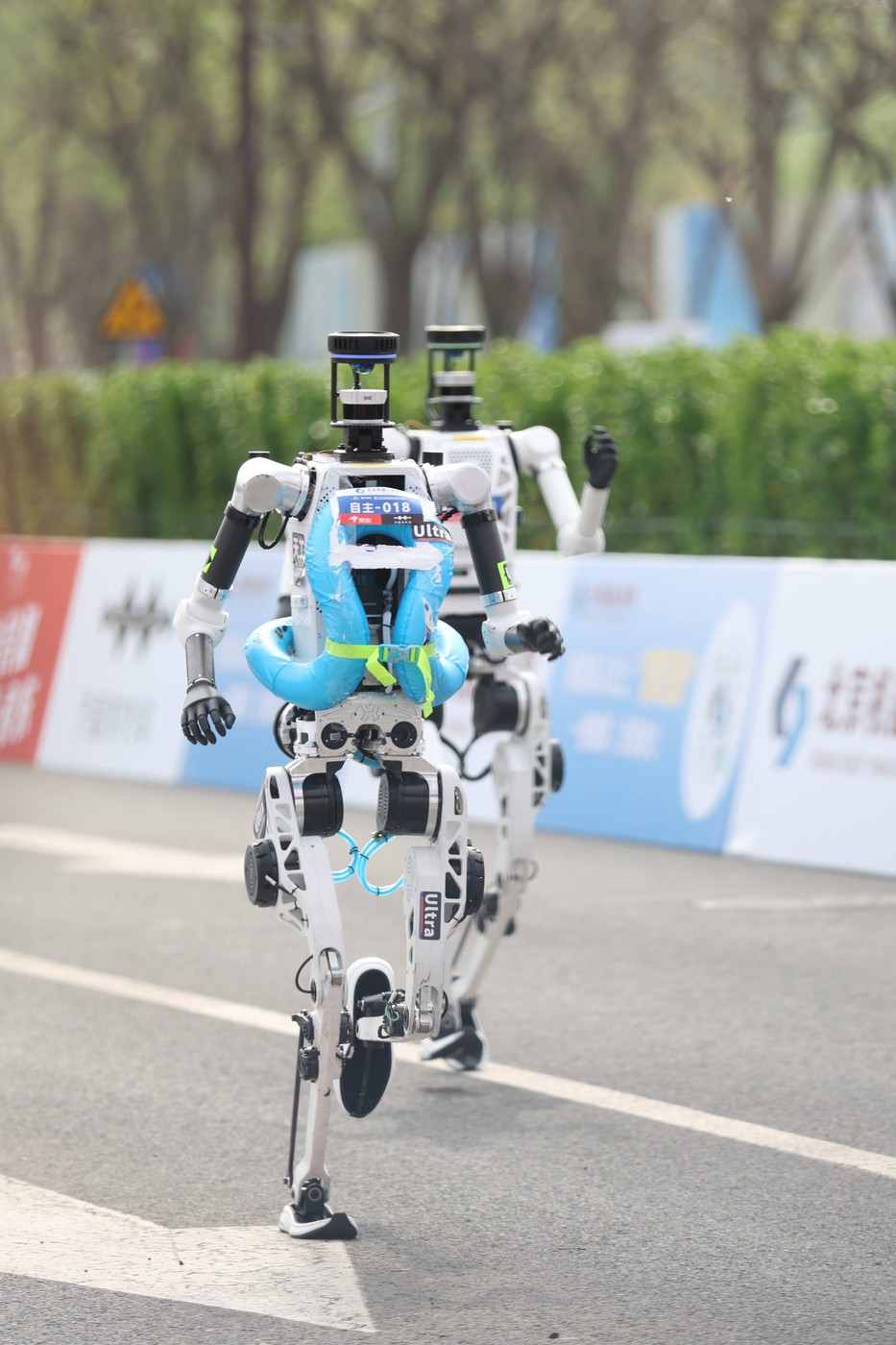 roboti-umanoizi-china.jpg