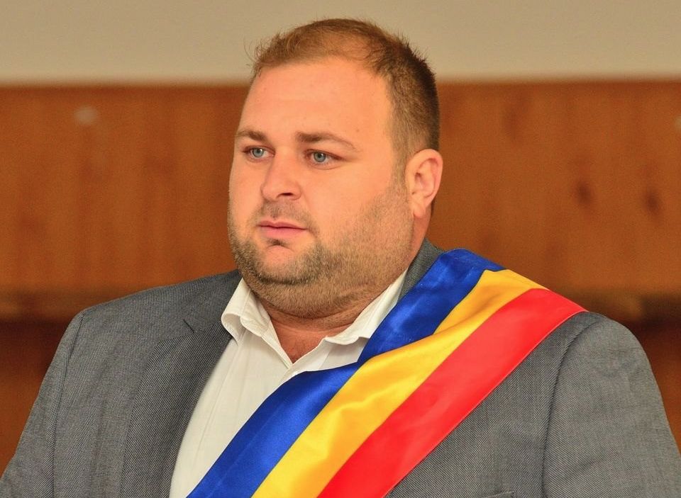 Primar PSD reținut pentru furt de curent în Mureș