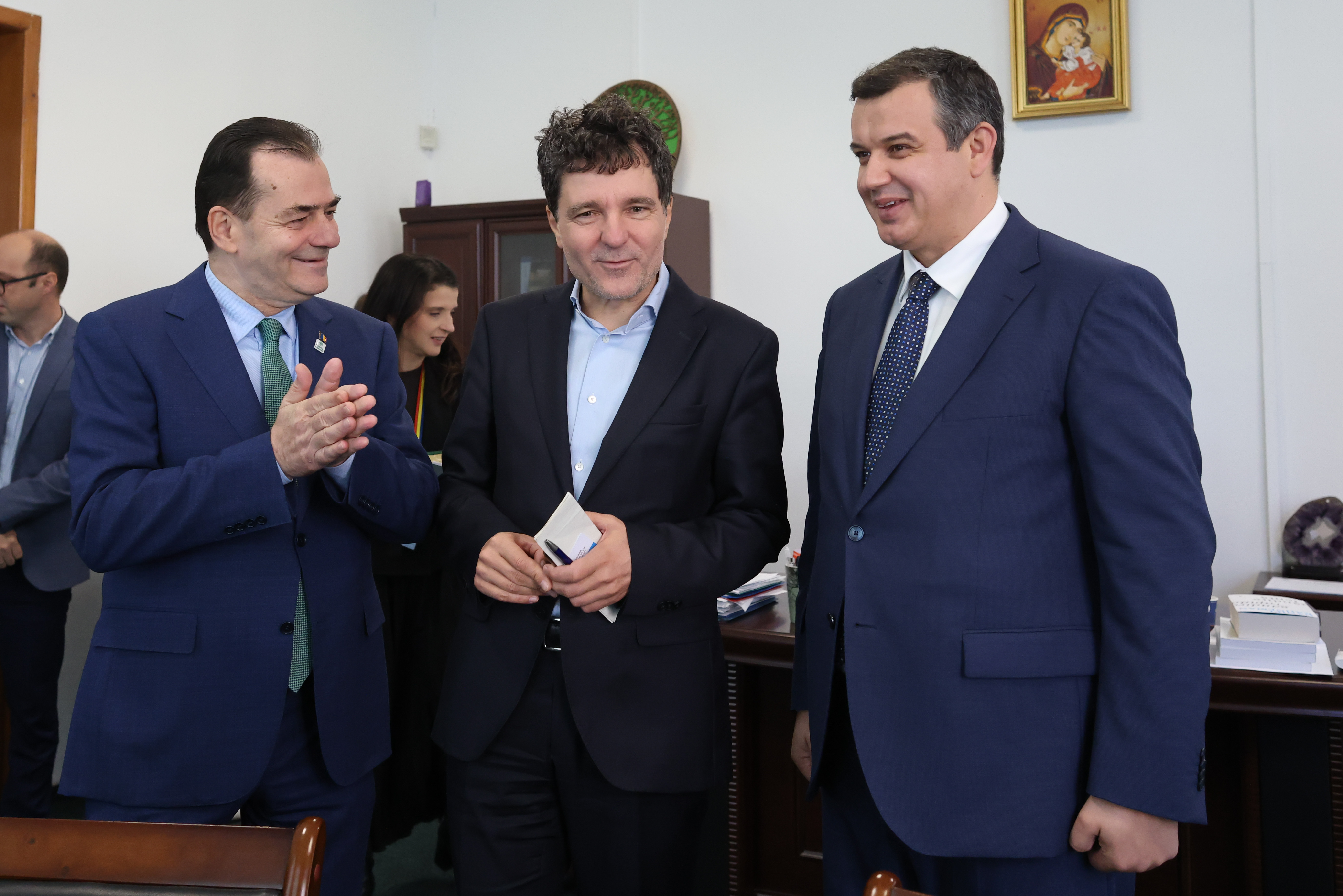 „Nicușor Dan e președinte jucător la cacealma dacă vine cu propuneri ca asta”. Ludovic Orban critică un nou scenariu de premier
