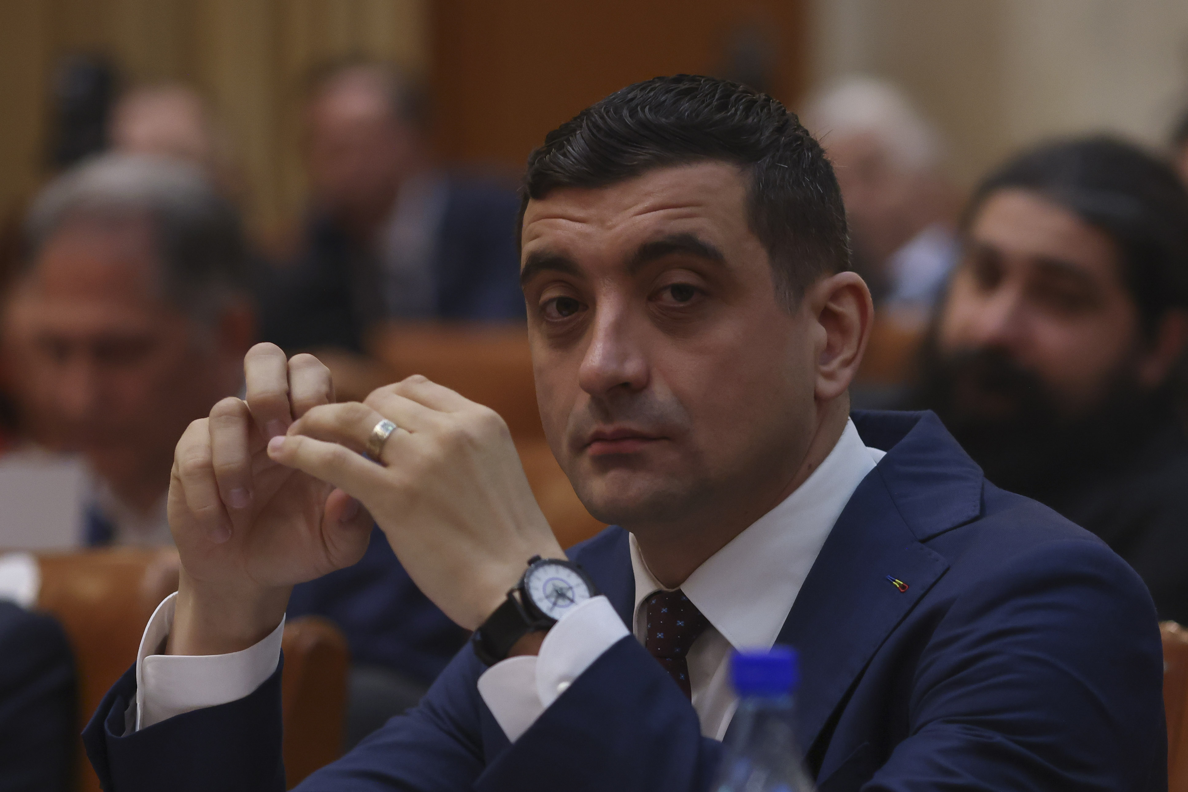 Strategia AUR după dărâmarea guvernului Bolojan. George Simion pune condiții pentru intrarea la guvernare