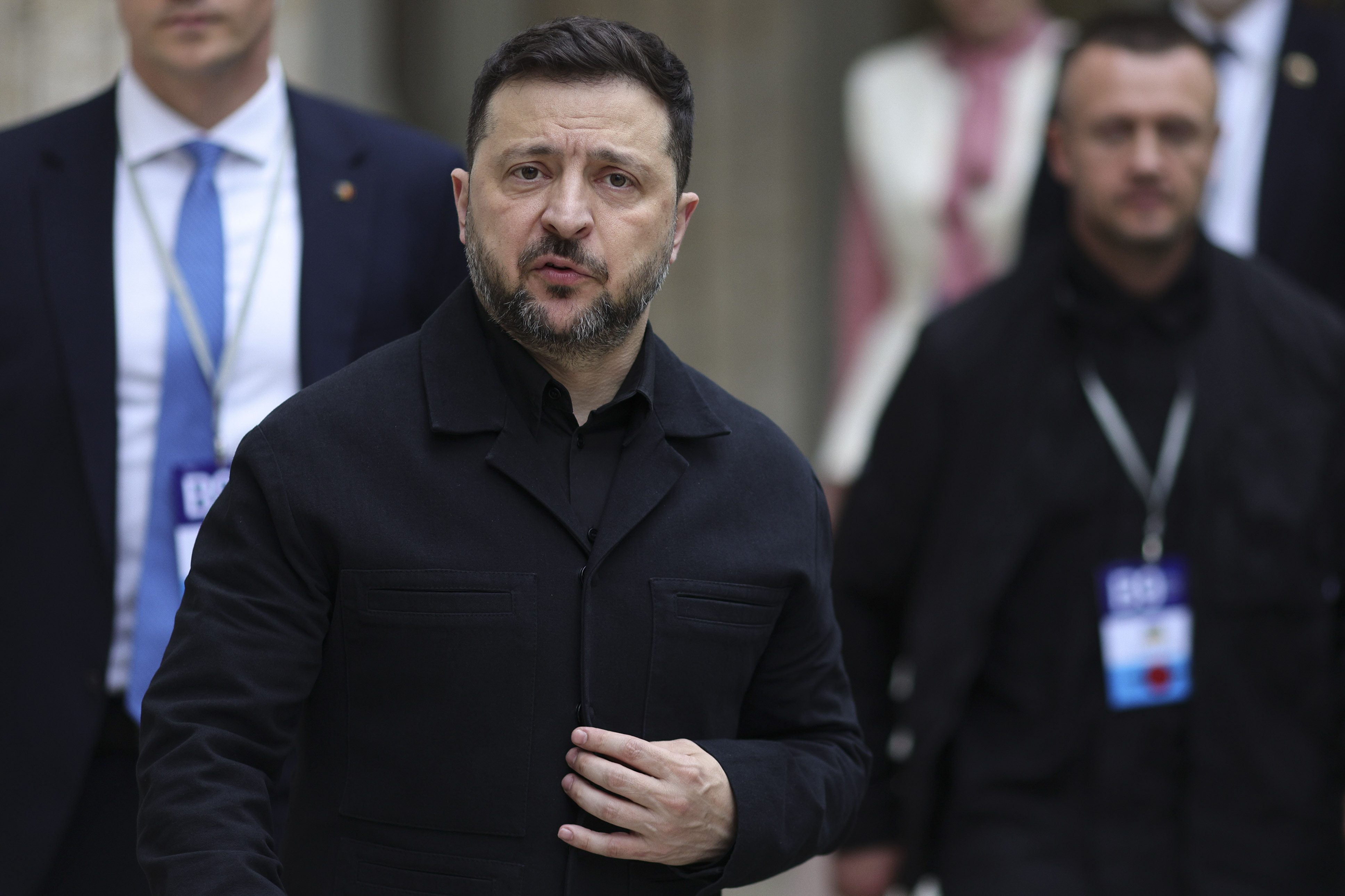 Volodimir Zelenski, răspuns pentru HotNews legat de dronele rusești care intră în spațiul aerian al României și nu sunt doborâte. Ce ajutor promite președintele Ucrainei
