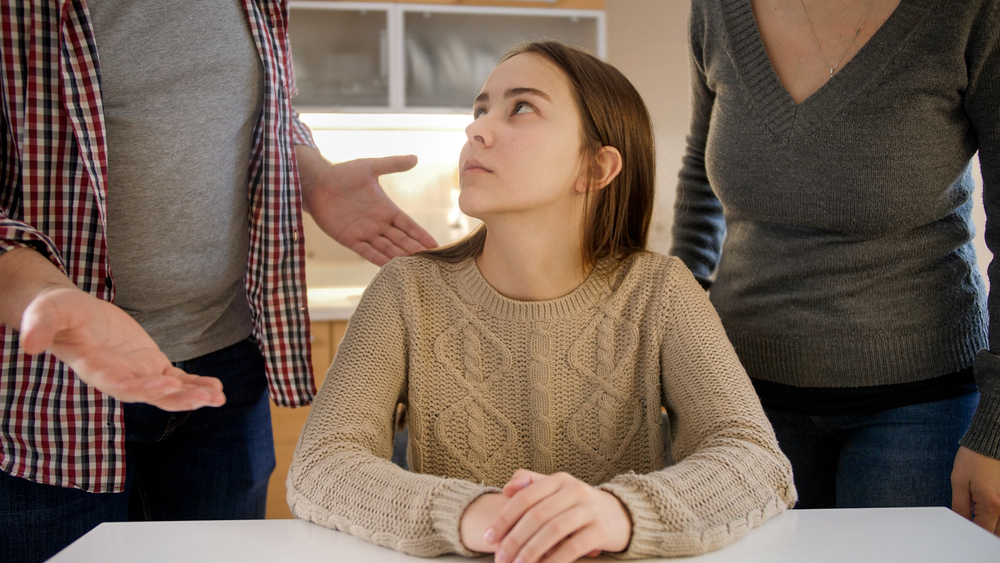 Adolescenții sunt niște copii care au trecut de la a fi ascultători la a fi ascultați. FOTO: Shutterstock