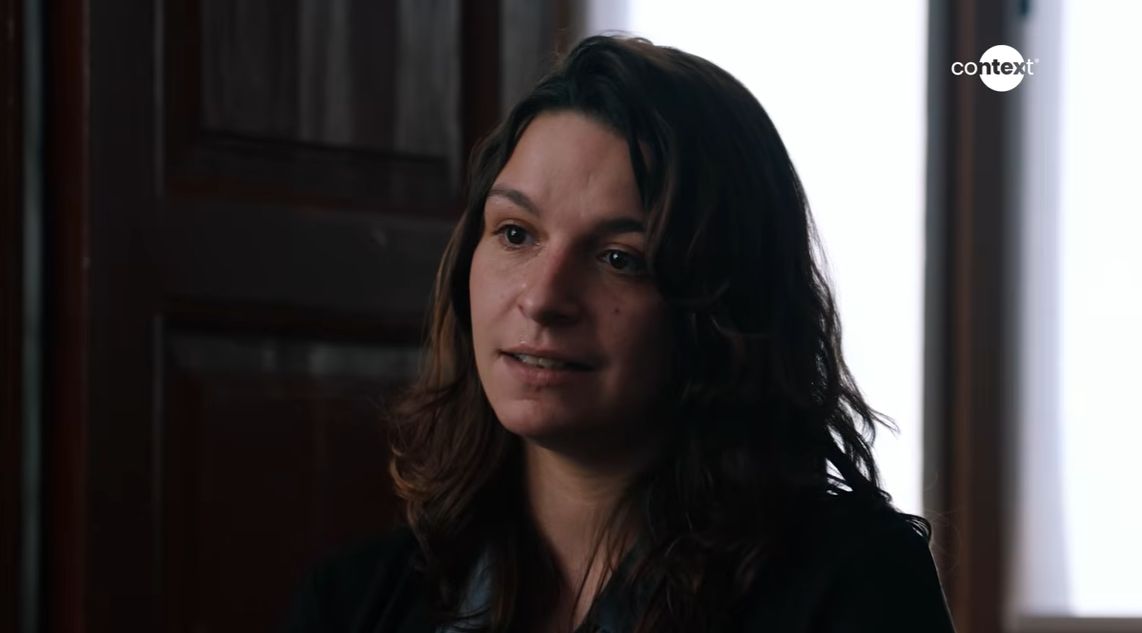 Mărturia unei supraviețuitoare a traficului de persoane: „Statul ne dovedește că nu e prietenul copiilor. Ci cel mai mare dușman”