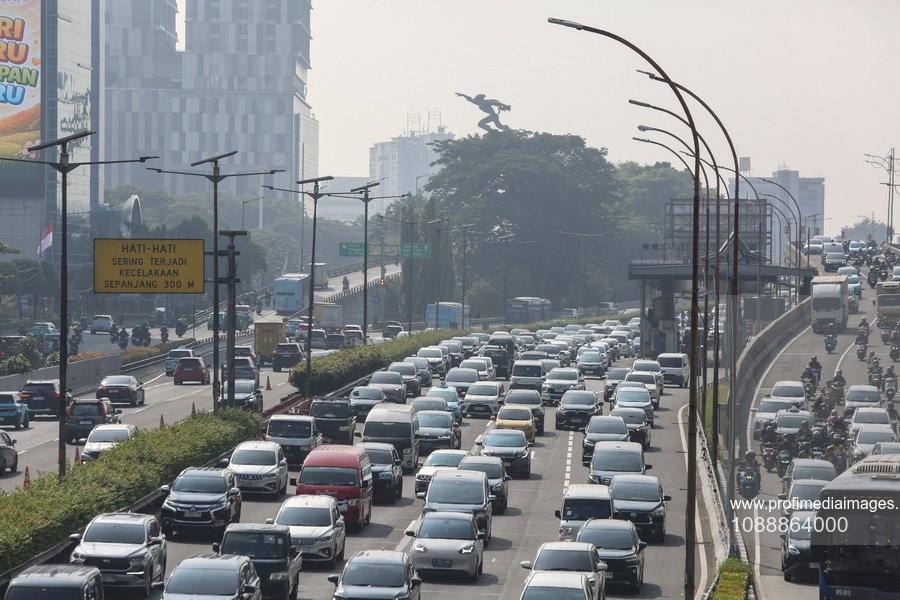 Prabowo reduce comisioanele ride-sharing la 8% și impune asigurări pentru șoferi — image 1