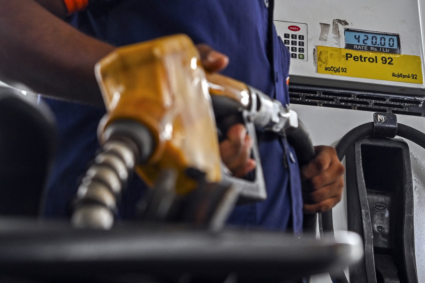 O țară se va îndatora cu aproape 2% din PIB pentru a face față creșterii prețurilor la combustibil și energie