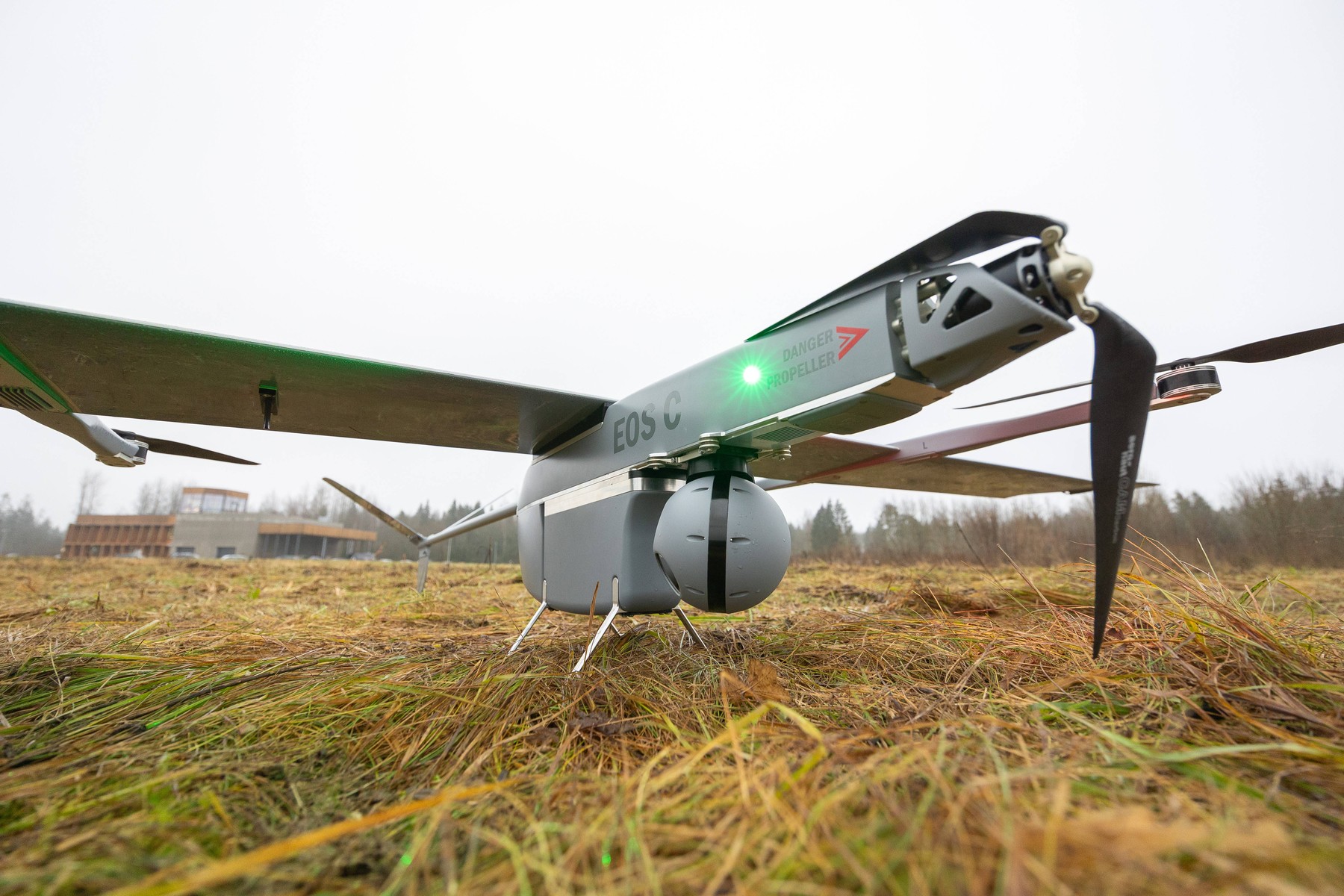 Curs tactic de drone pentru elevii de liceu, într-o țară membră NATO. Strategia din spatele deciziei