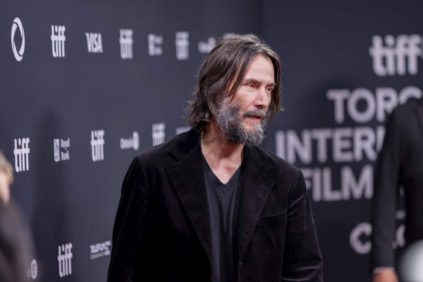 Keanu Reeves cere clemență pentru regizorul care a fraudat Netflix cu ...