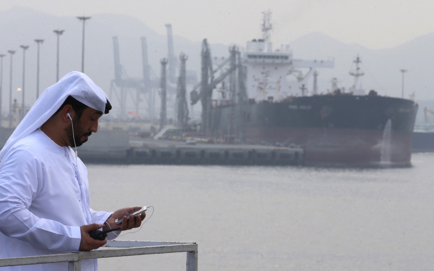 Emiratele Arabe Unite spun că datorează să producă petrol fără restricții, după ieșirea din OPEC