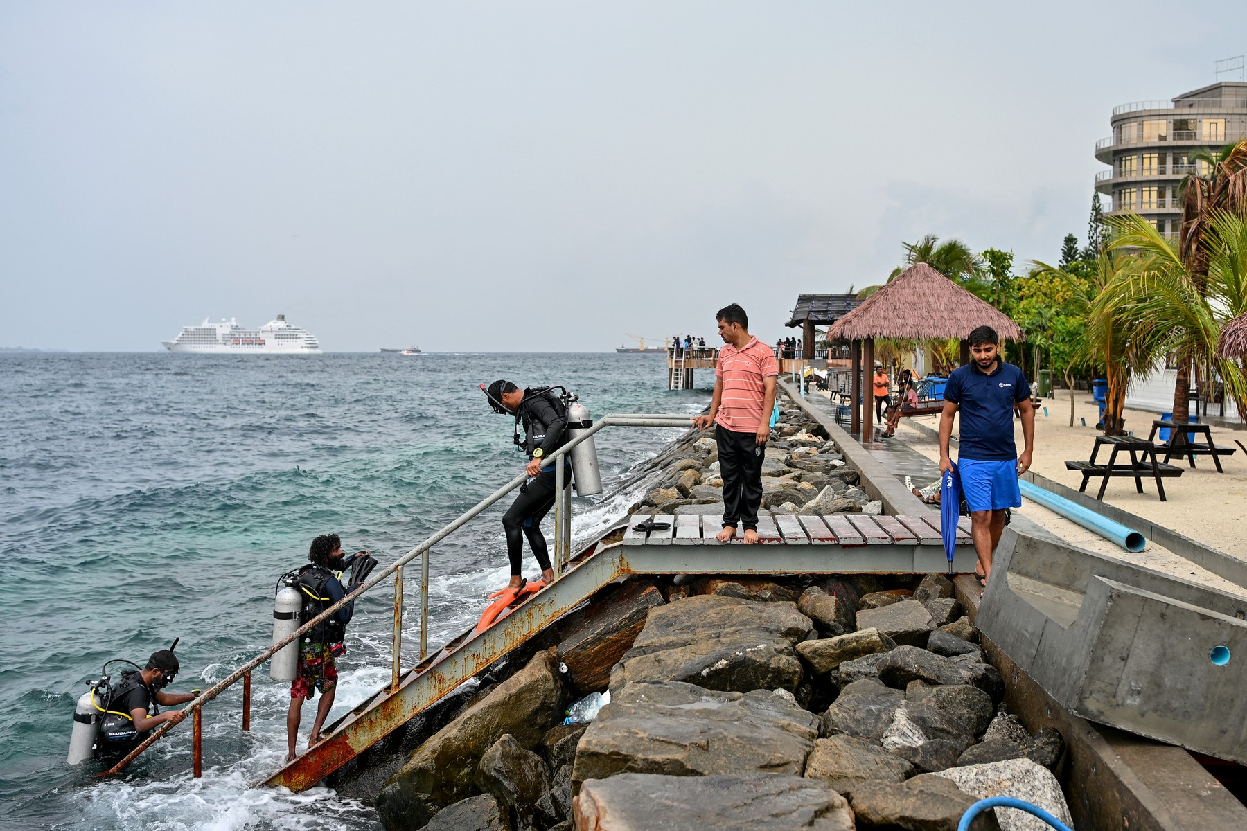 Tragedia din Maldive: De unde au fost recuperate trupurile a doi italieni care au murit după ce s-au scufundat în „peștera rechinilor”