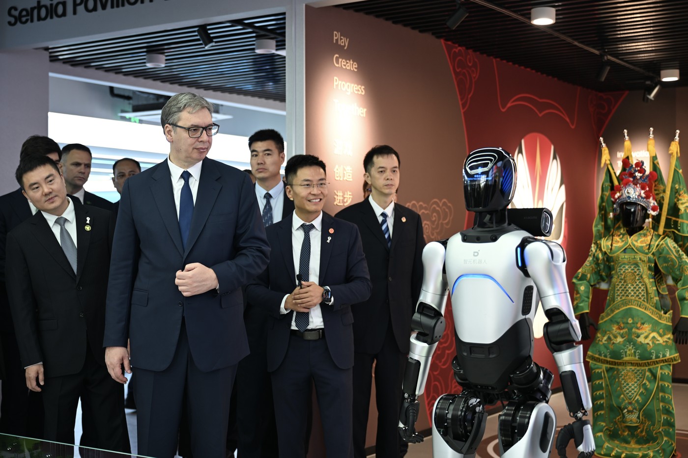 Serbia, prima țară europeană ce va produce roboți umanoizi