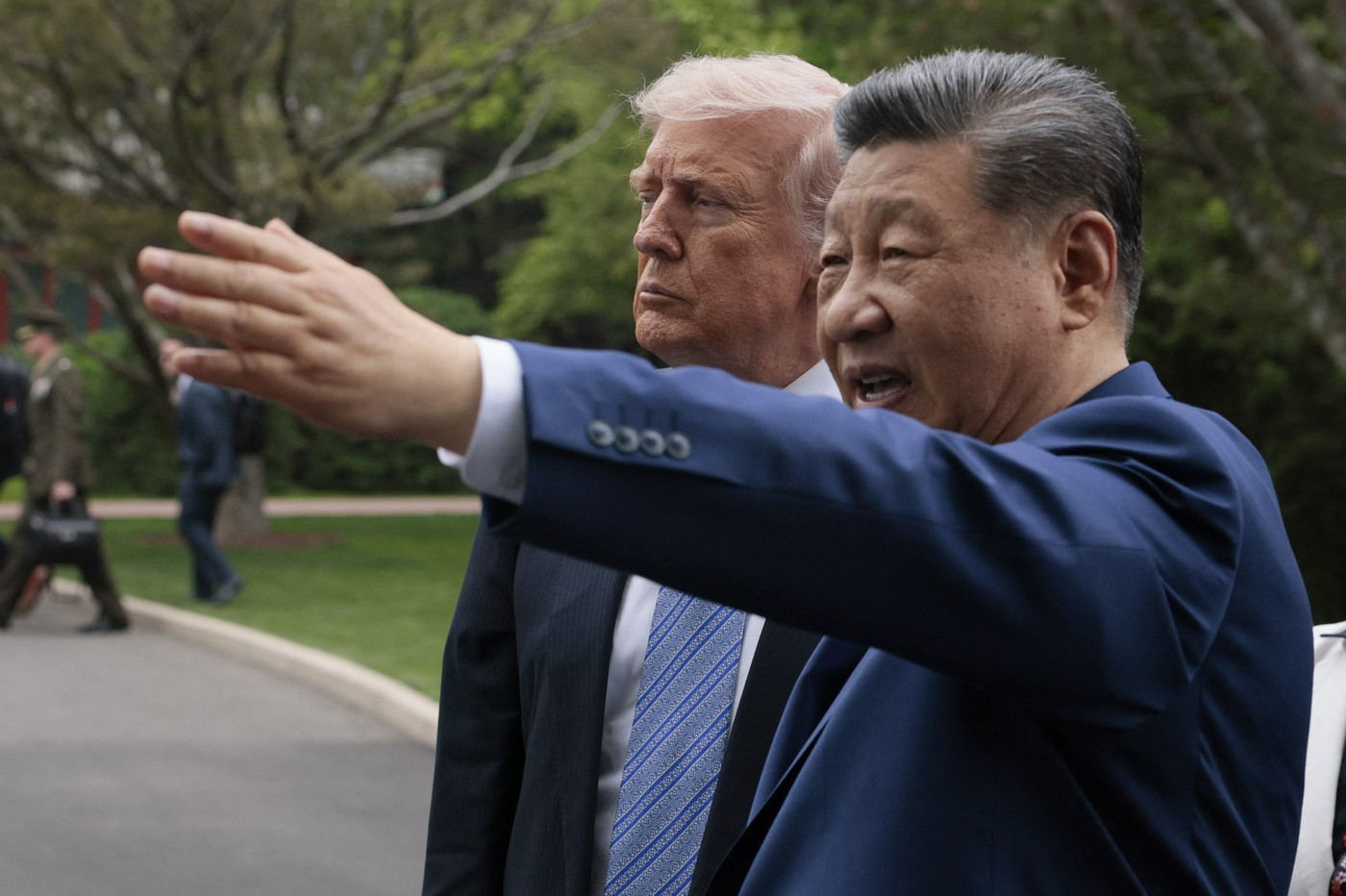 Trump spune că Xi Jinping susține redeschiderea Strâmtorii Ormuz, dar Beijingul critică războiul cu Iranul: „Nu ar fi trebuit să înceapă niciodată”