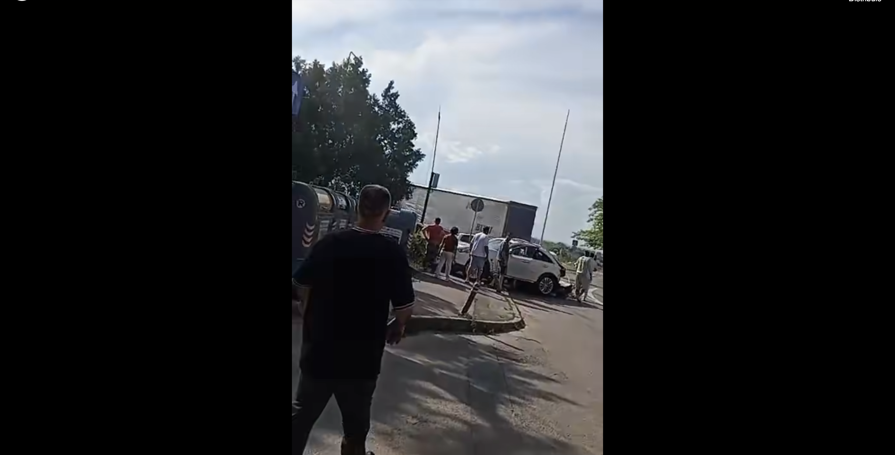 Șoferul de TIR care a lovit 8 mașini și un autobuz