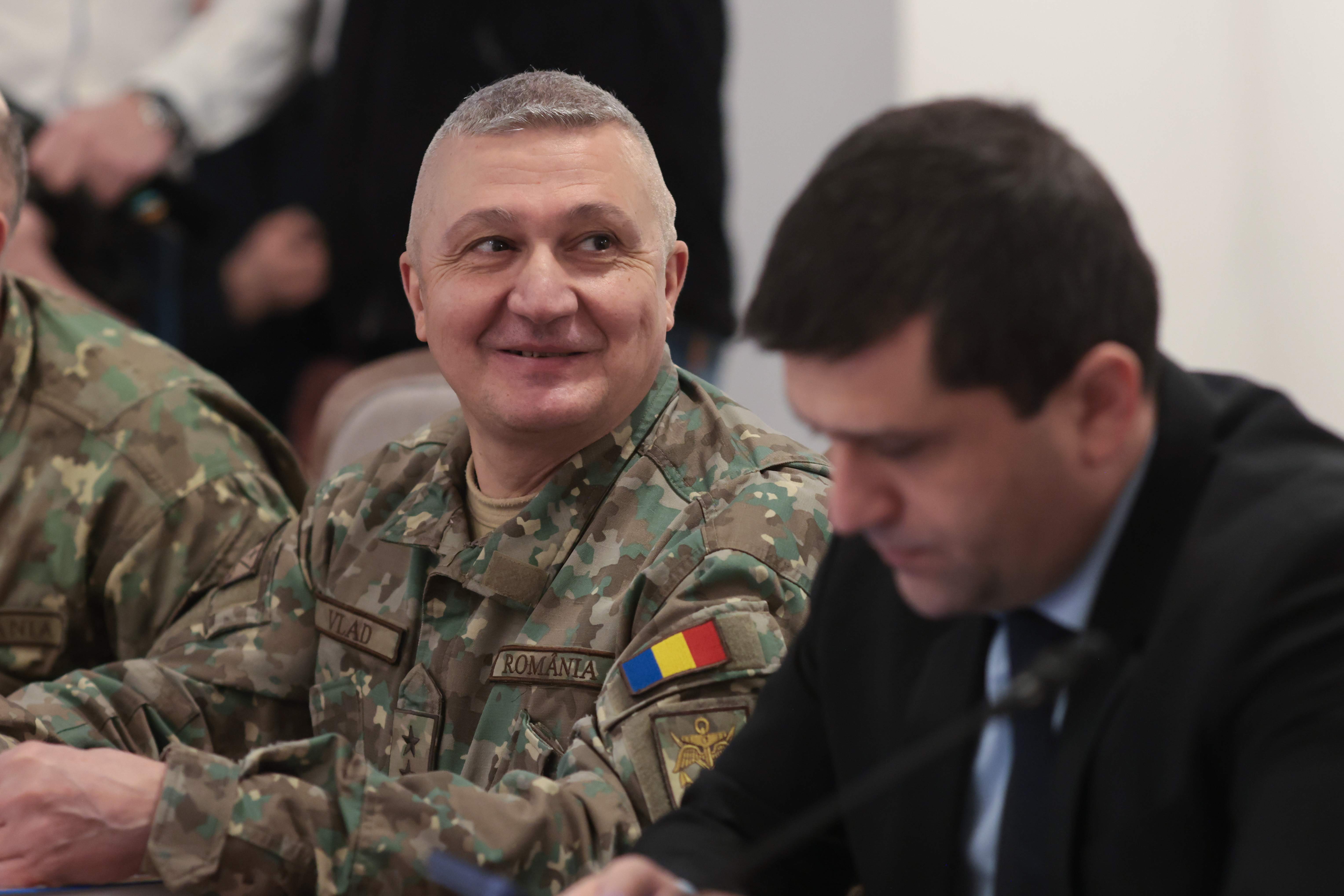 Reacția ministrului Apărării, după ce generalul Vlad a fost pus sub urmărire penală: „O situație neplăcută; vom analiza împreună cu președintele”