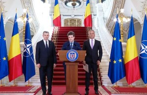 Nicușor Dan, alături de Eugen Tomac și Adrian Veștea, noul premier desemnat să formeze un Guvern Foto: captură Administrația Prezidențială