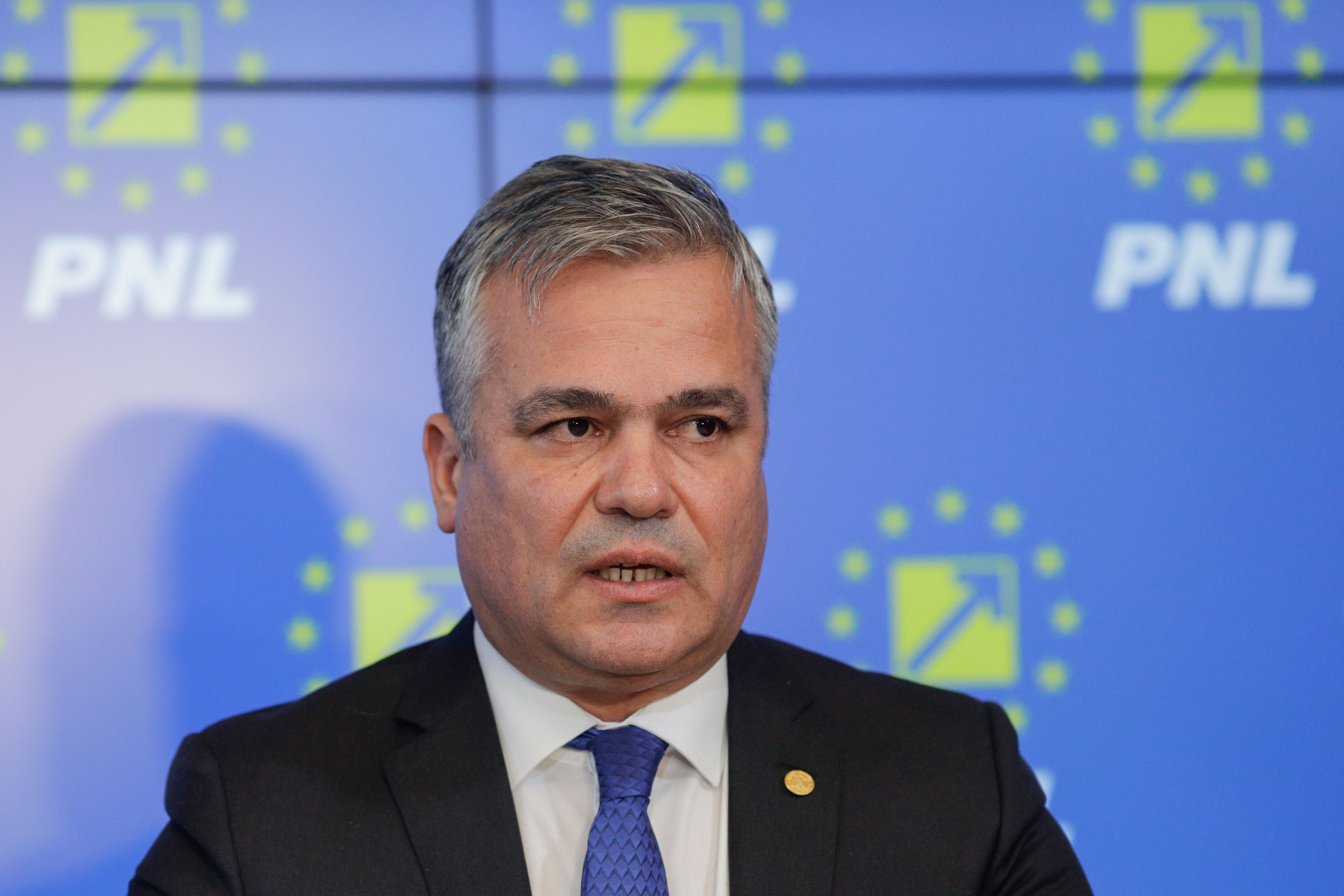 Ce avere are Adrian Veștea, noul premier desemnat