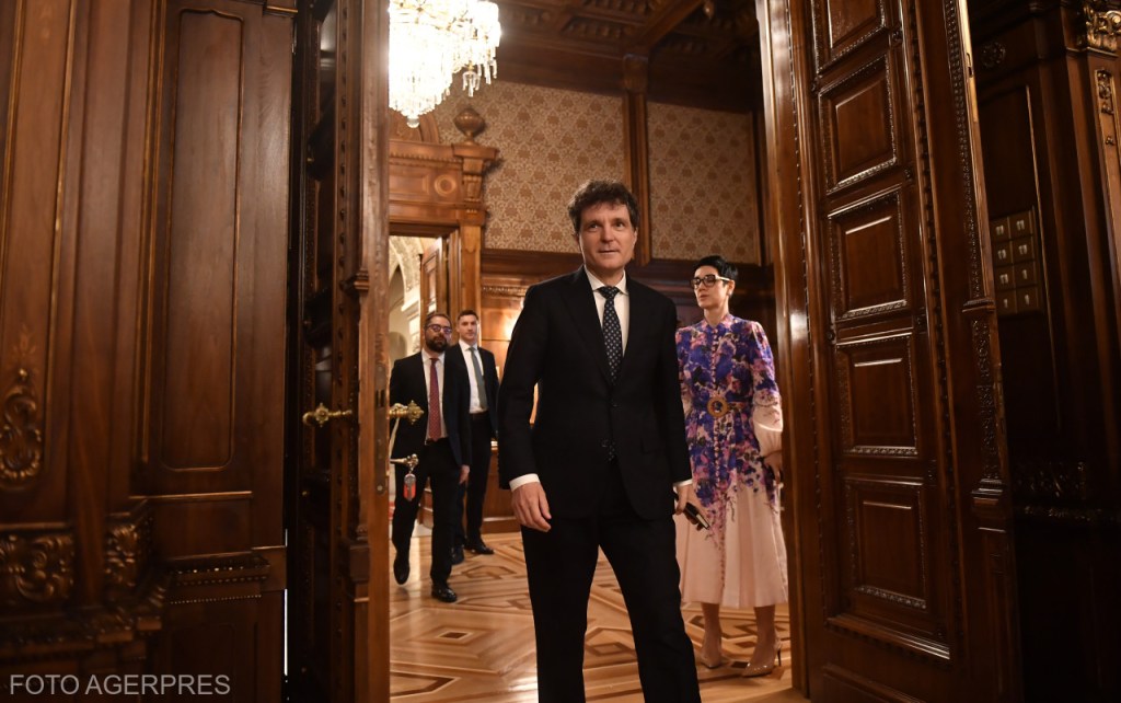 Președintele Nicușor Dan în timpul consultărilor cu partidele politice, la Palatul Cotroceni, 23 iunie 2026. Foto: Grigore Popescu / Agerpres