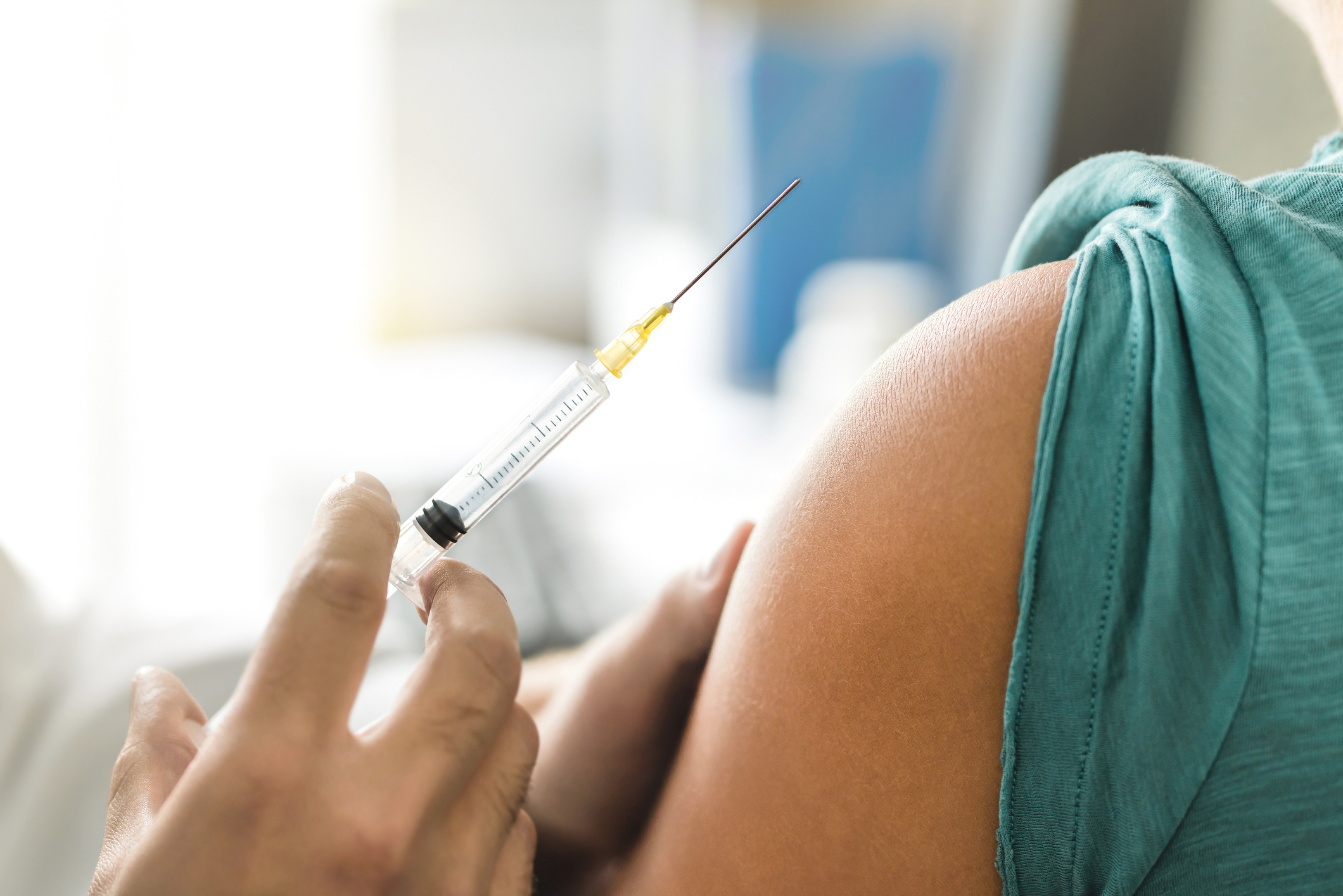 Lot de vaccin antirabic pus în carantină în România, producătorul investighează