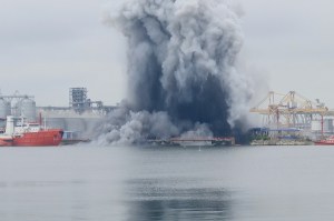 Explozia unei drone în Portul Constanța, 5 iunie 2026. Foto: OBSERVATOR ANTENA 1 / AP / Profimedia