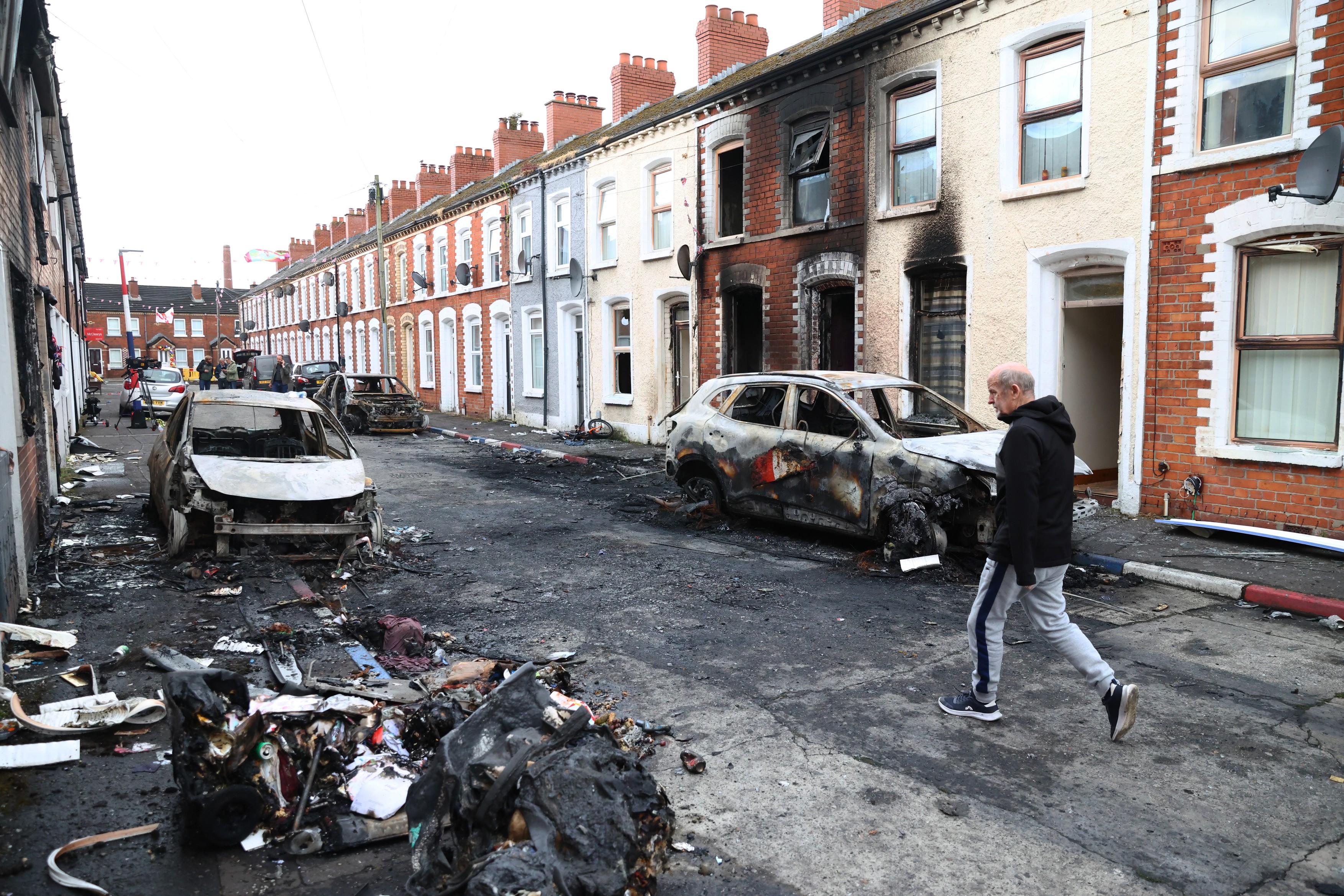 Violențele din Belfast. Apelul lansat de Ambasada 