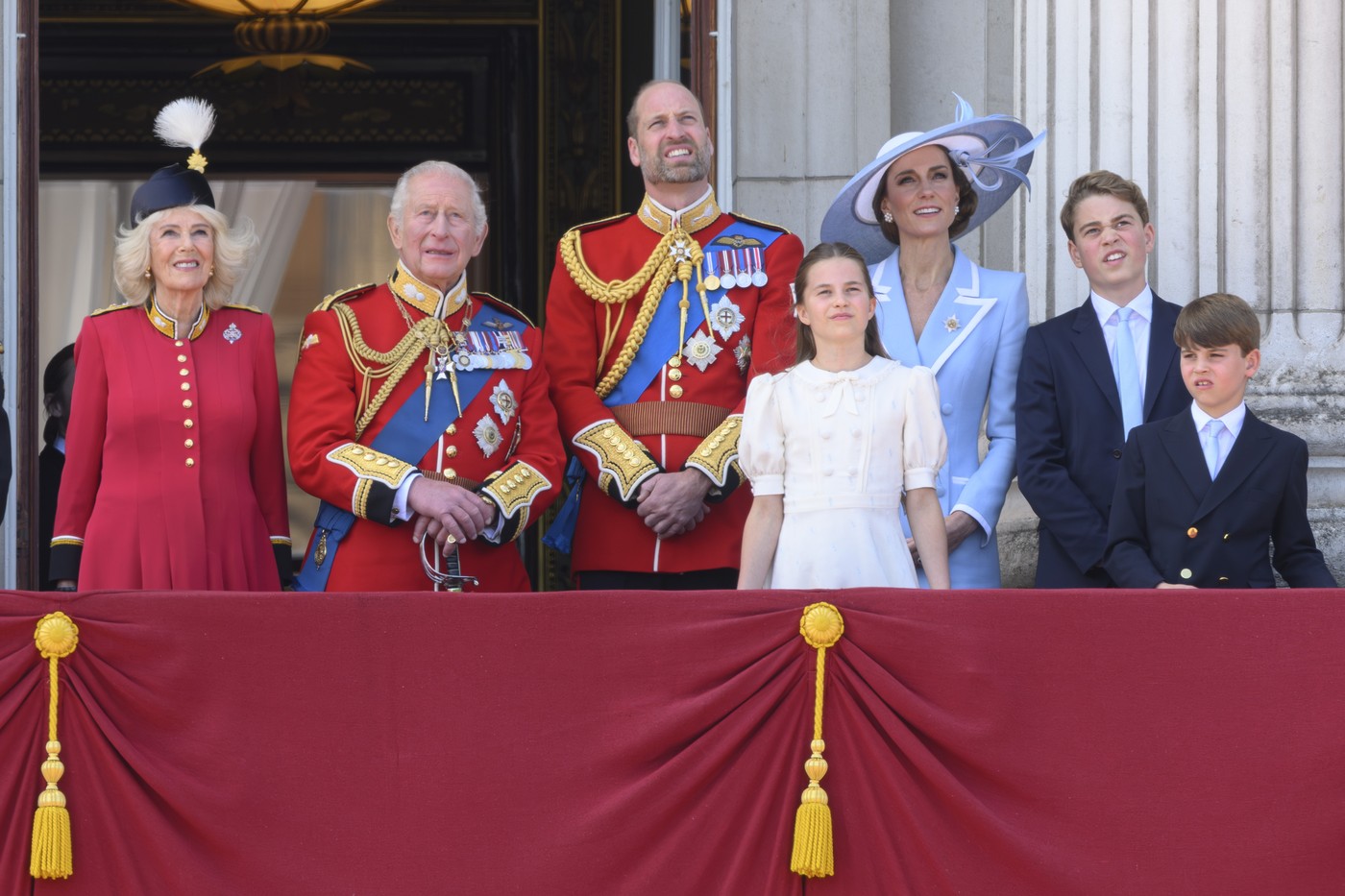 Imagini de la Trooping the Colour. Regele Charles, aclamat de mii de oameni. Surpriza zilei: Micul prinț Louis
