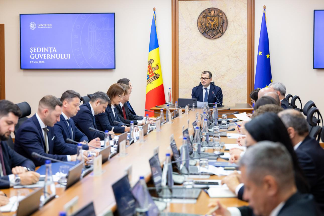 Primul ministru de la Chișinău anunță prima demisie din guvern după scandal politic