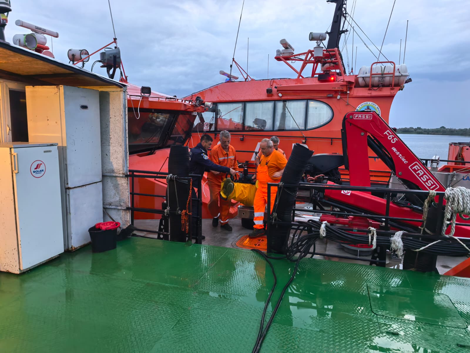Primele mărturii de la bordul petrolierului atacat în Marea Neagră. Echipajul invocă 3 lovituri cu drone: „Ne-a fost frică, dar trebuie să rămâi lucid”