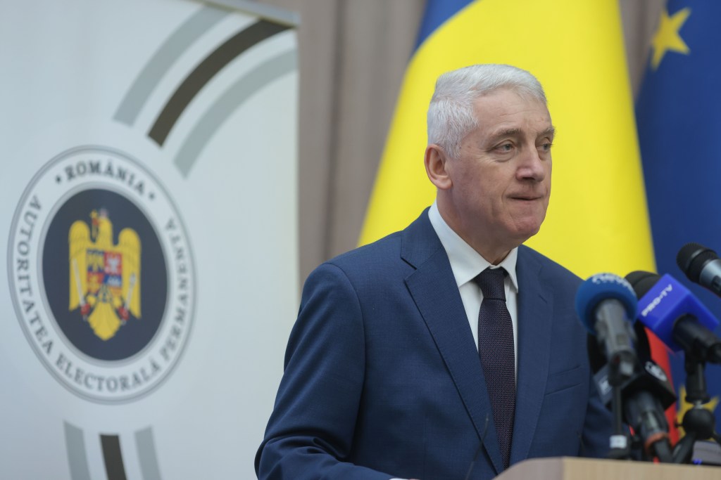 AEP vrea să decidă, în locul instanței, înregistrarea sau dizolvarea unui partid. Schimbări majore propuse de Țuțuianu