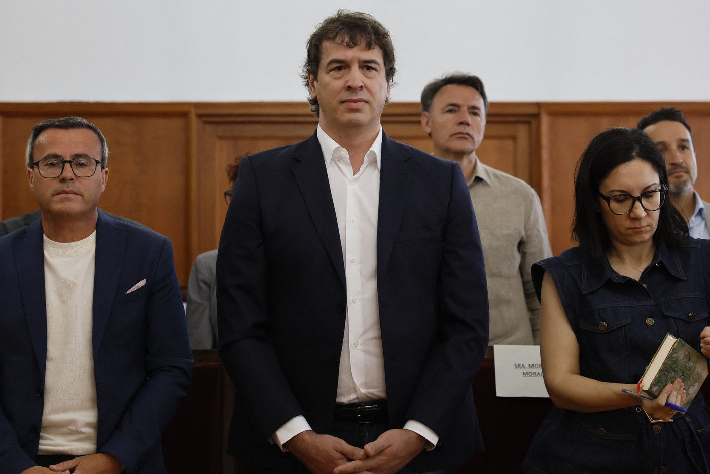 Fratele premierului Spaniei Pedro Sanchez a fost condamnat pentru favorizare în numirea într-un post public - o lovitură pentru liderul socialist