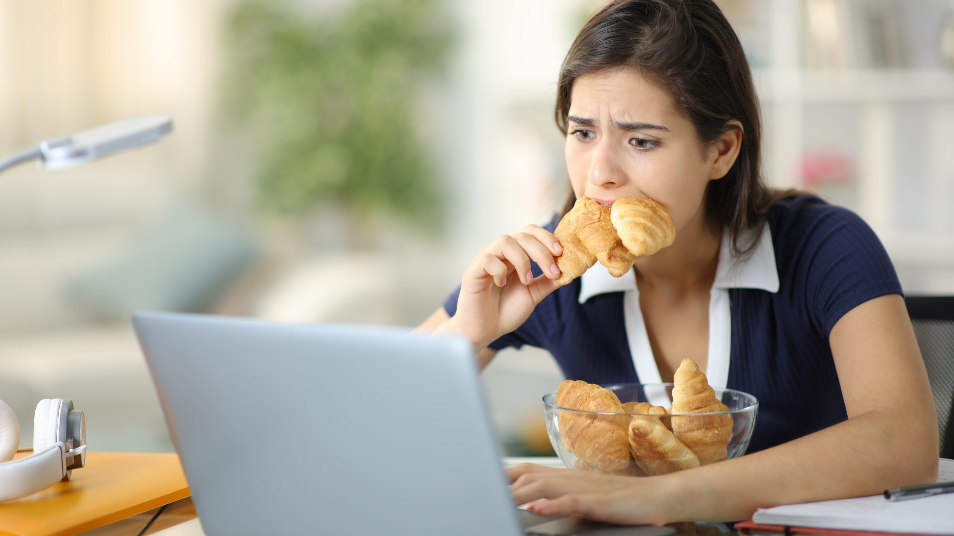 Diferențe între foamea reală și cea emoțională și modalități de control al alimentației compulsive