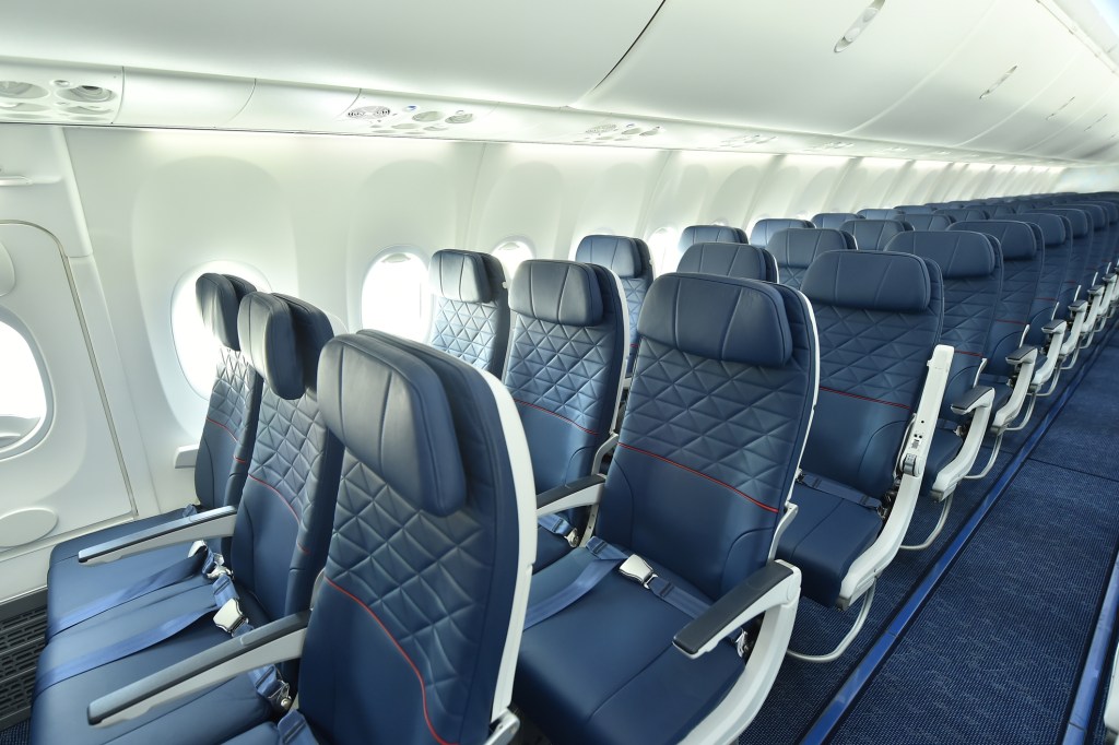 Sute de avioane Boeing 737 MAX trebuie inspectate: „Scaunele pot răni pasagerii”