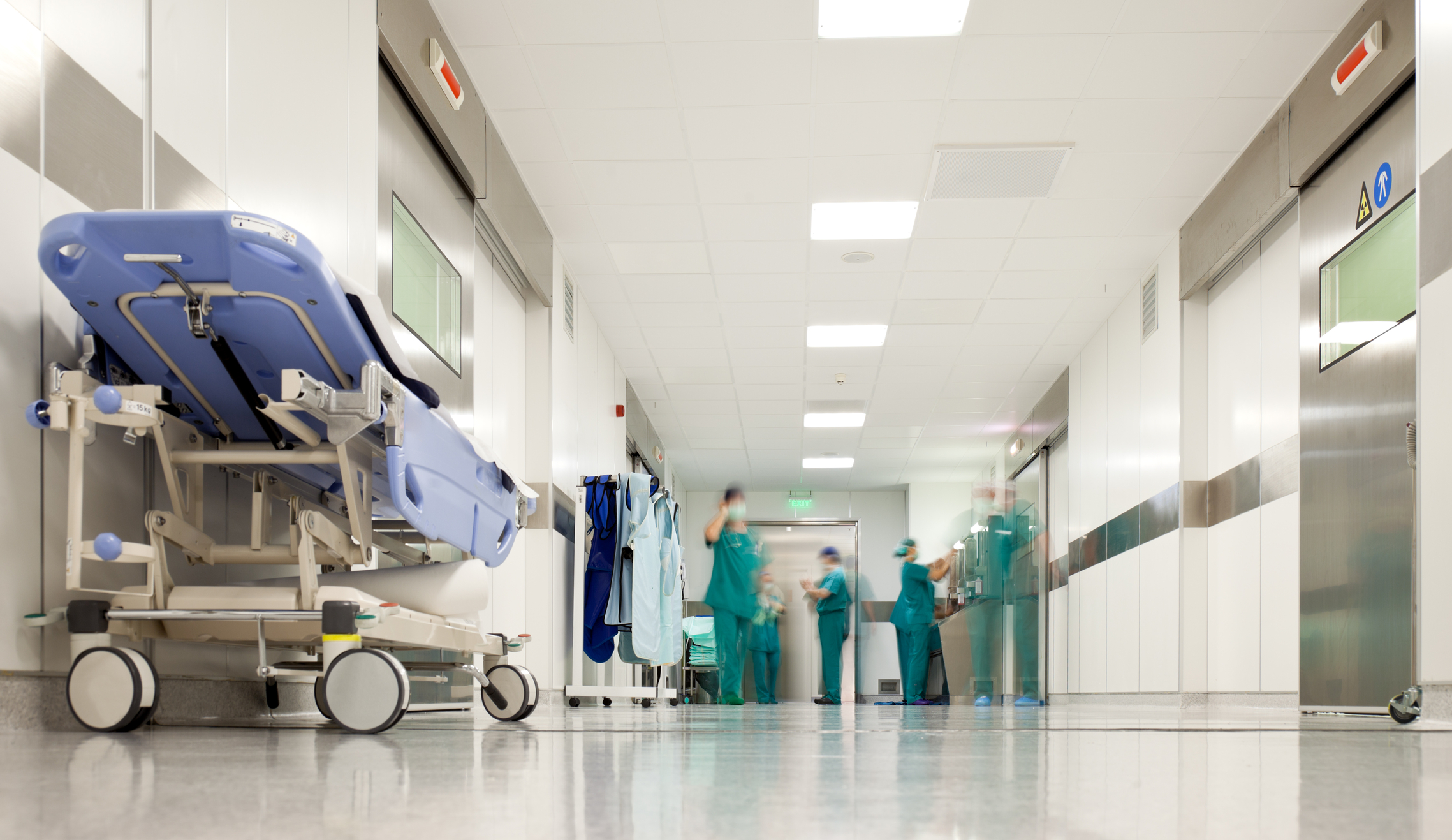 Frauda cu fonduri europene vizată de percheziții în spitale și consilii județene