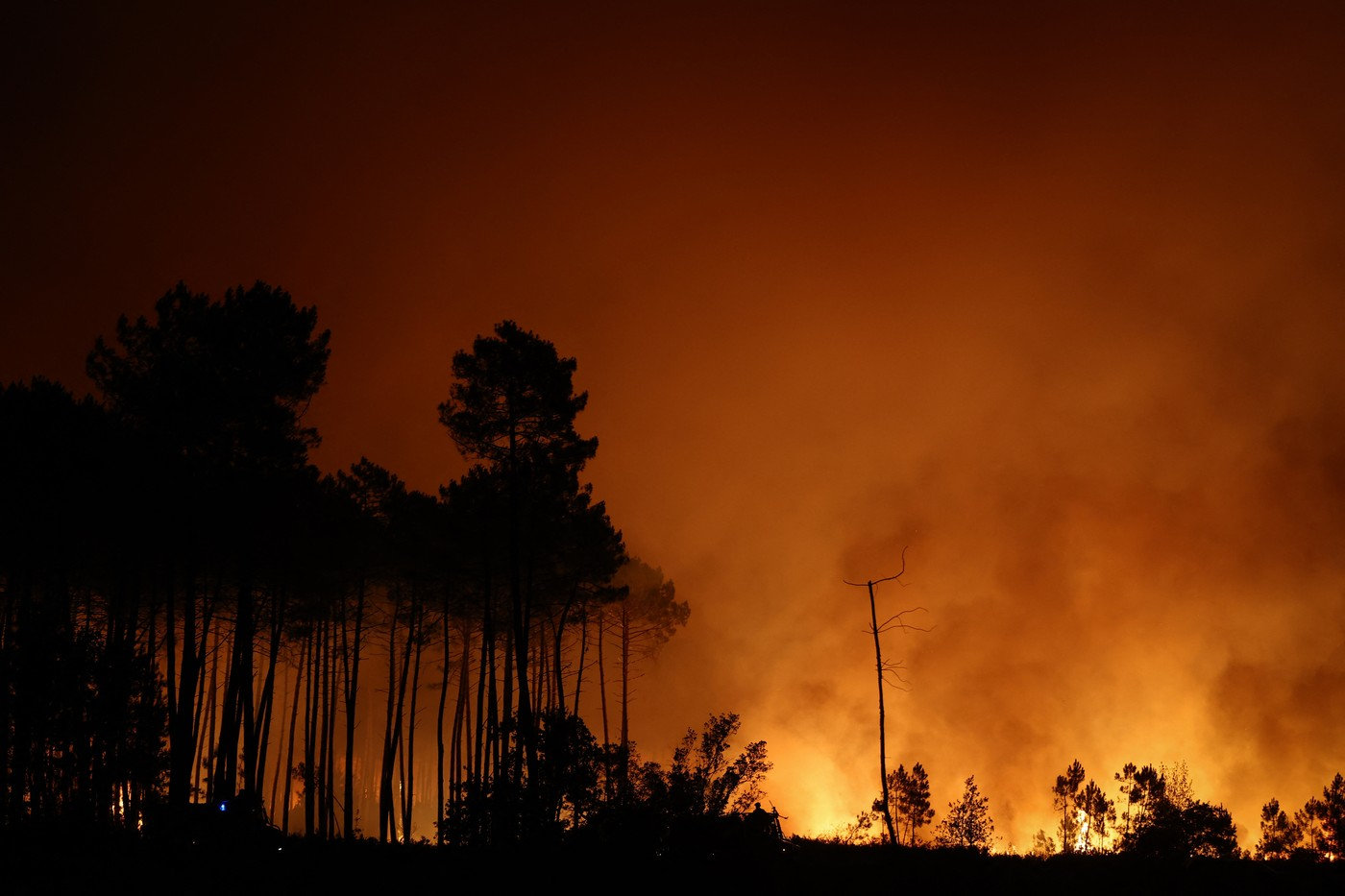 Incendiu masiv în Gironde: Peste 12.000 de evacuați