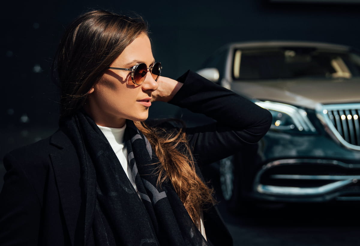 Ochelari de soare cu dioptrii: combinație între corecția vederii și protecția UV