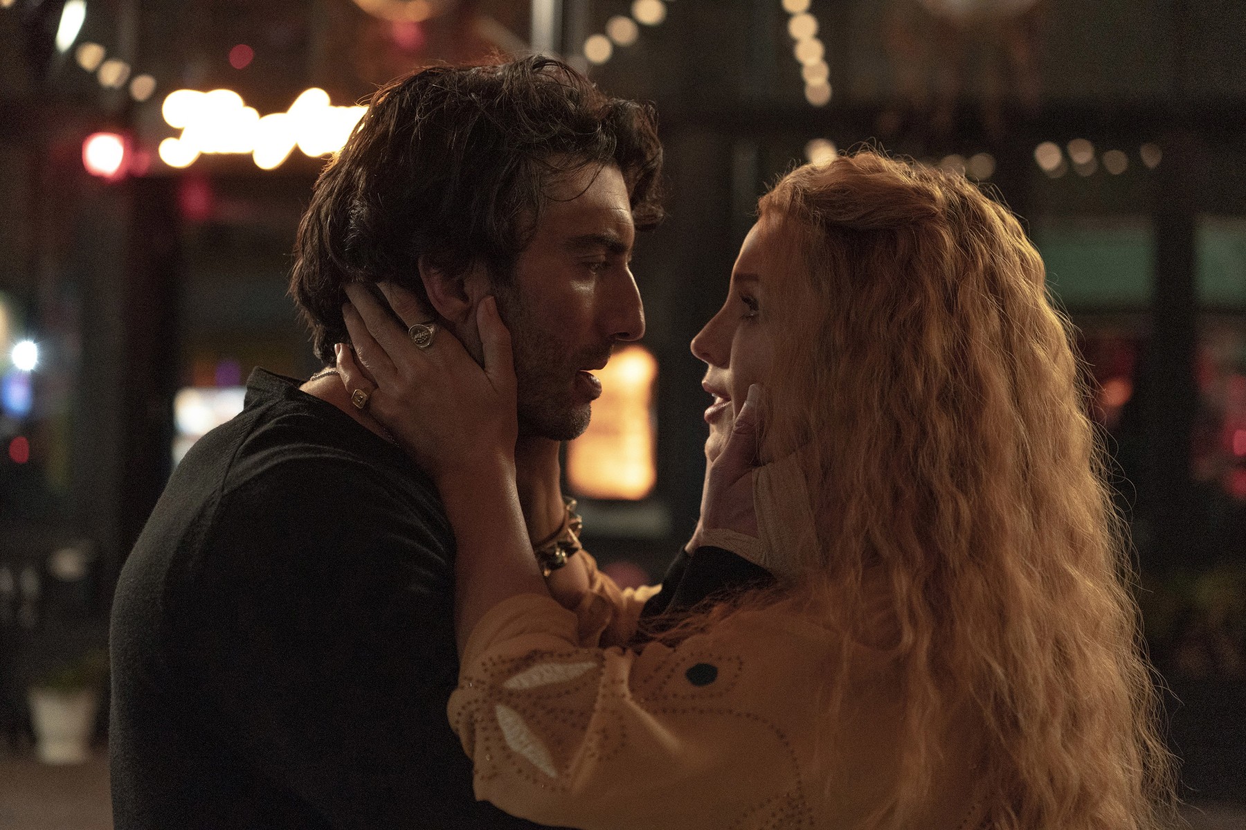 Filmul controversat «It Ends With Us» a debutat pe Netflix, declanșând scandal la Hollywood