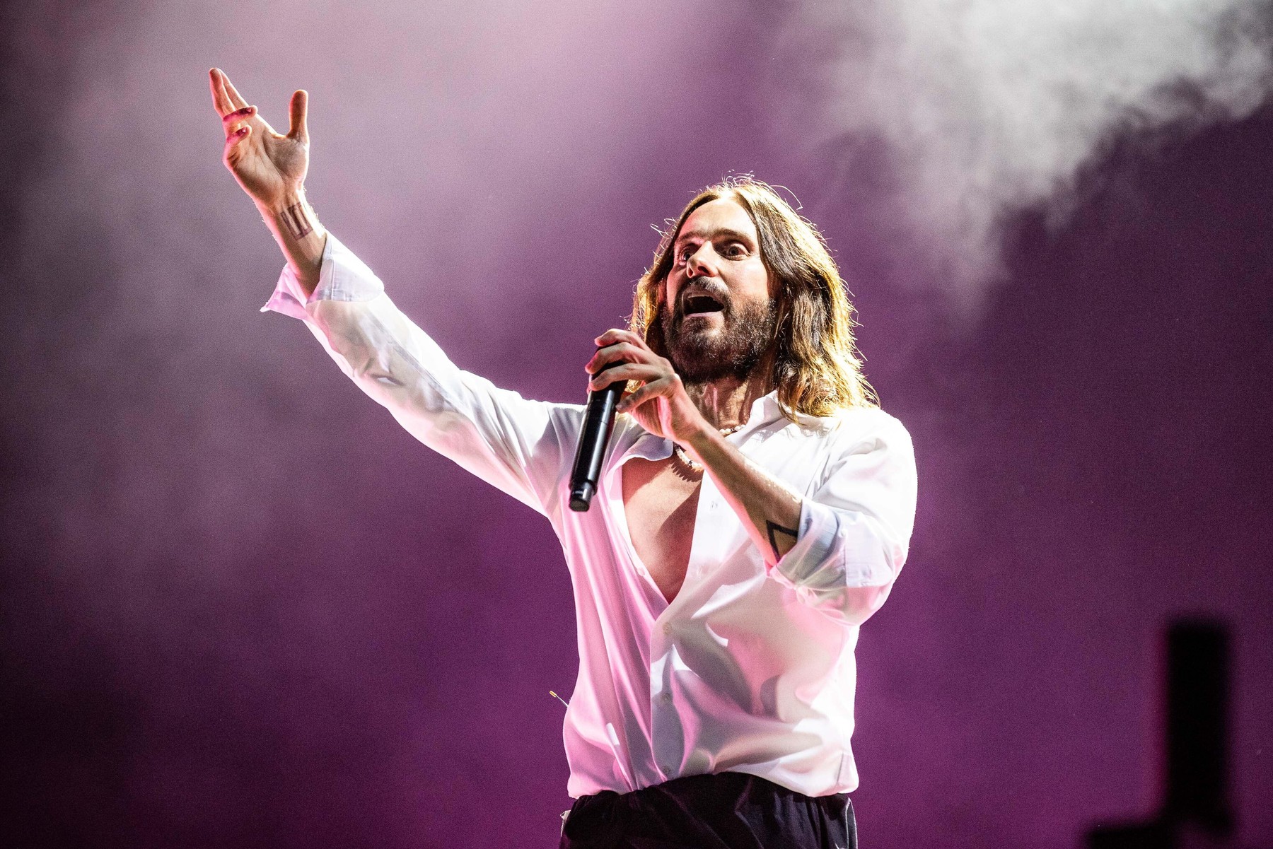 Jared Leto face primul comentariu după acuzațiile de agresiune sexuală formulate de 10 femei.