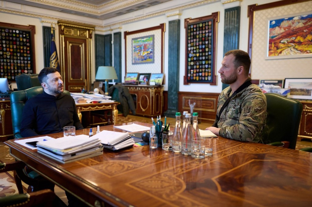 Mutarea făcută de Zelenski ca să calmeze furtuna după îndepărtarea lui Fedorov. Șef de la spionaj, numit în loc / „Deciziile idioate”, criticate deschis