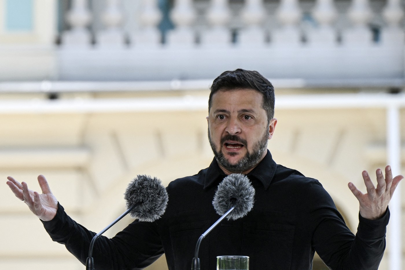 Zelenski afirmă că până la 50.000 de militari nord-coreeni vor fi dislocați în Rusia