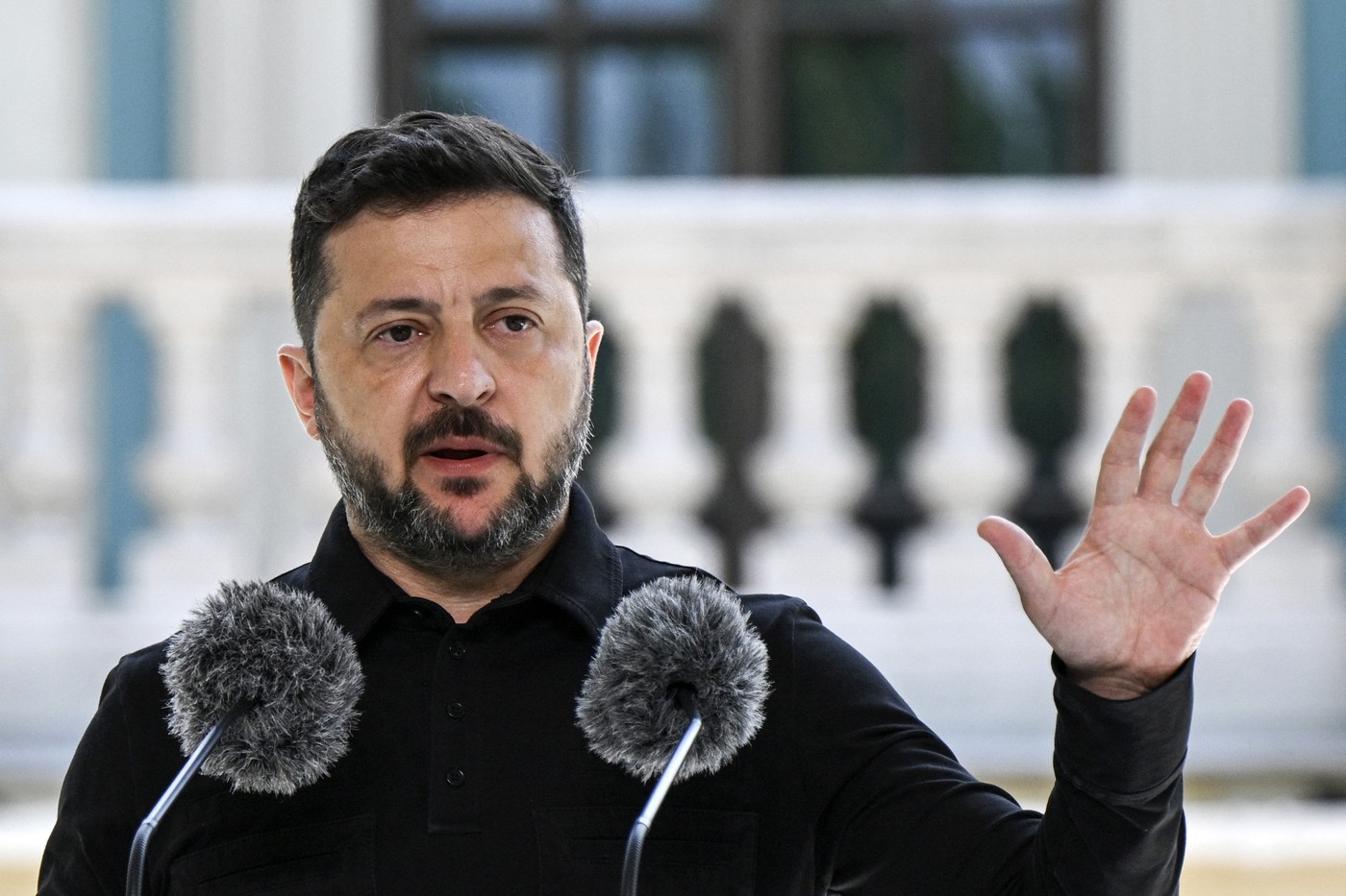 Zelenski, nevoit să iasă cu un apel public: Cere „unitate” în cadrul armatei ucrainene și explică demiterea lui Fedorov. „Va trebui să rezolv eu”