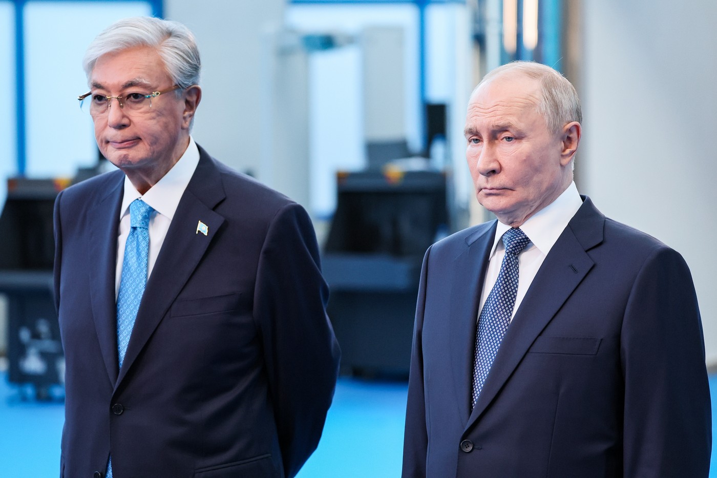 Liderul Kazahstanului, apel către Putin pentru „înghețarea” războiului din Ucraina. Moment rar în timpul unei întâlniri în Siberia