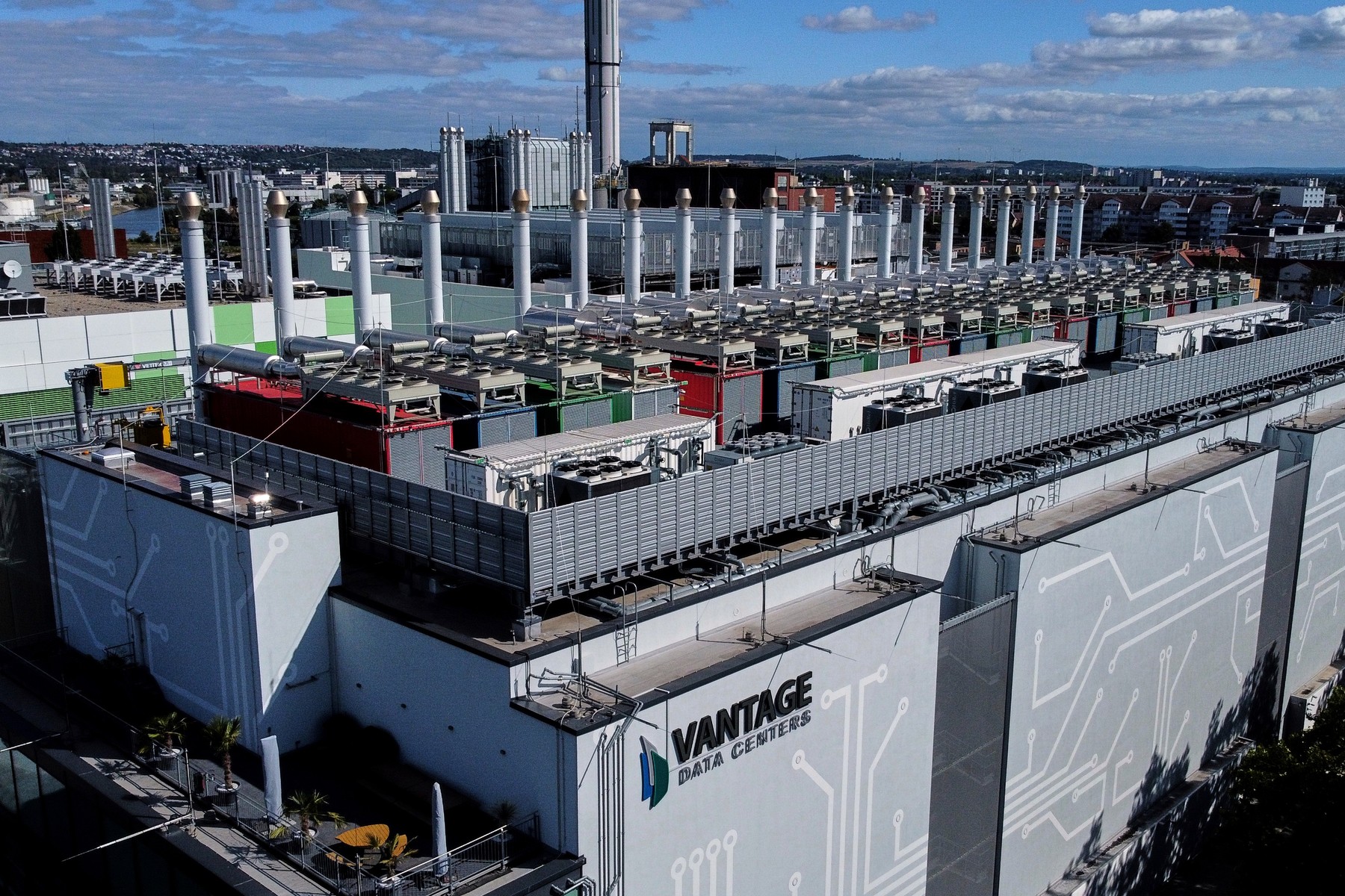 7 „gigafabrici” de AI de ultimă geranție. Planul UE pentru „suveranitate” digitală, de 30.000.000.000 de euro, se lovește însă de o problemă financiară
