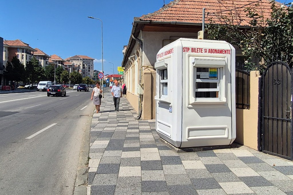 REPORTAJ. Capitala de județ din România unde oamenii nu au avut transport în comun timp de două luni / Cum a fost posibil și câteva asemănări cu situația din București