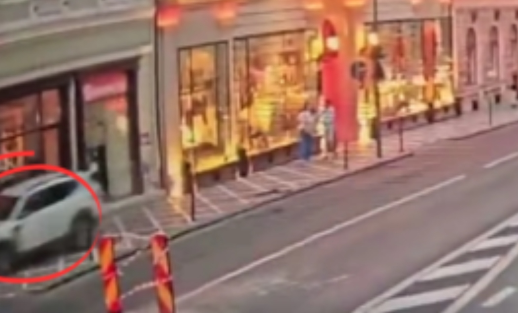 Șoferul care a lovit trei turiști în Brașov va fi cercetat în libertate