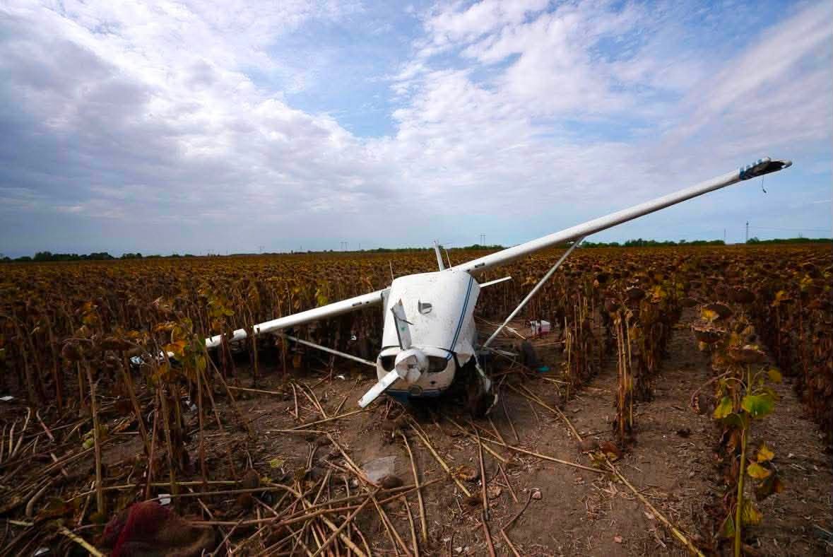 Un maghiar a furat un avion și a creat panică în zona centralei nucleare de la Paks