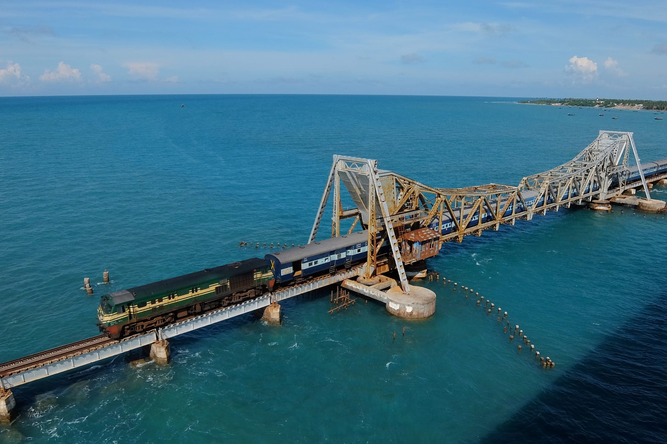 Rusia propune o cale ferată spre Oceanul Indian pentru ocolirea rutelor maritime riscante