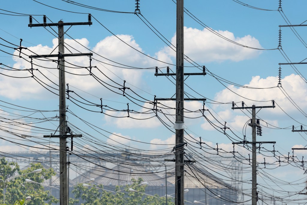 Anunțul Transelectrica despre aprovizionarea cu energie electrică, după ce au fost prognozate temperaturi de 36 de grade Celsius