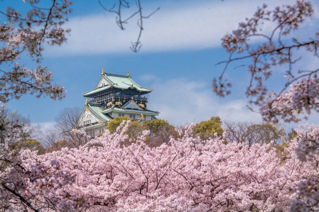 Vremurile turismului clasic au apus: Noul top al orașelor devenite adevărate atracții. Japonia și SUA impresionează, Parisul e cel mult pe 2