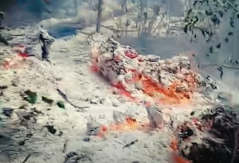 Armata, chemată să investigheze un incendiu în Tulcea. Localnicii spun că explozia unei drone esta cauza