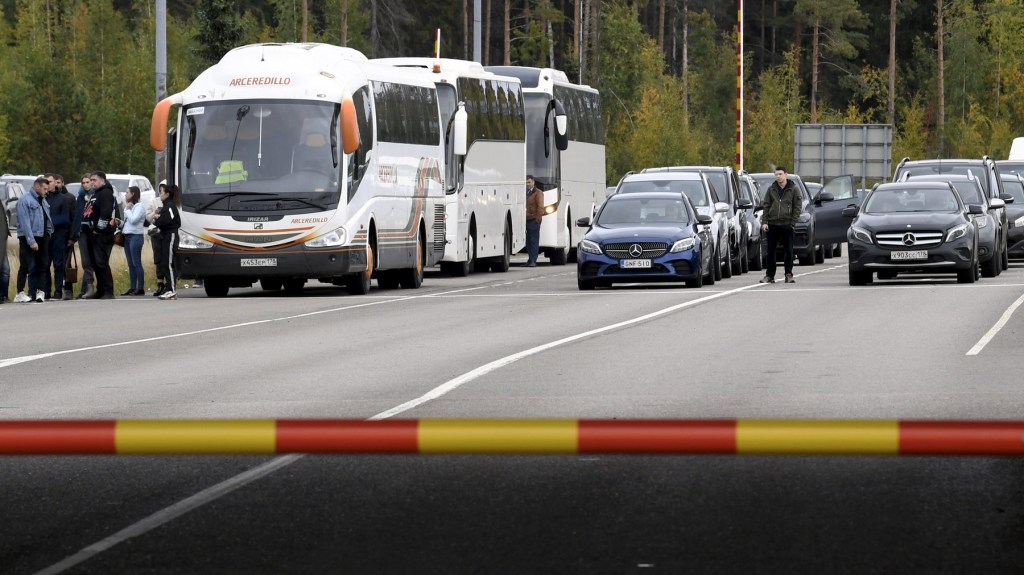 Peste 100.000 de ruși au plecat în Georgia în doar o săptămână din cauza îngrijorărilor că urmează o nouă mobilizare