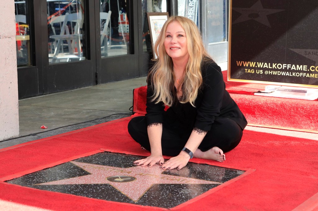 Christina Applegate a fost externată după mai multe luni petrecute în spital din cauza bolii incurabile de care suferă