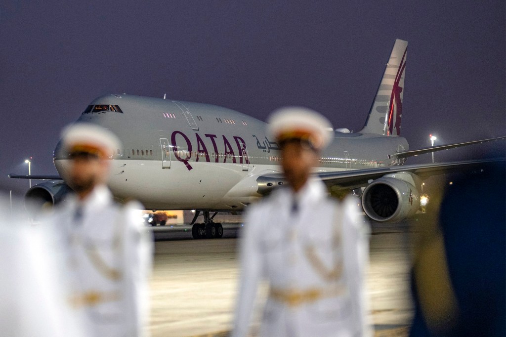 Un luxos Boeing 747, de 400.000.000 de milioane de dolari, a aterizat la Mallorca, înaintea eclipsei totale solare. Îl deține unul dintre cei mai bogați oameni din lume